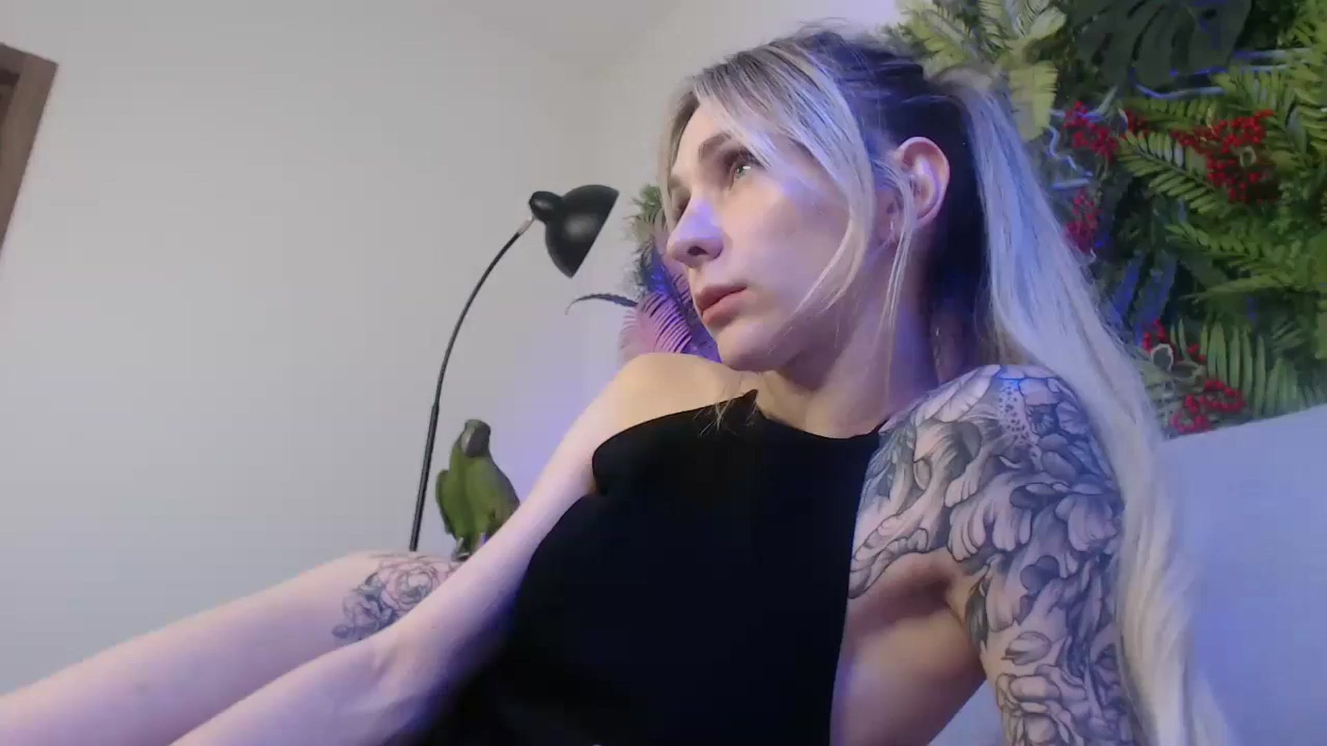 Horny_Blond video thumbnail