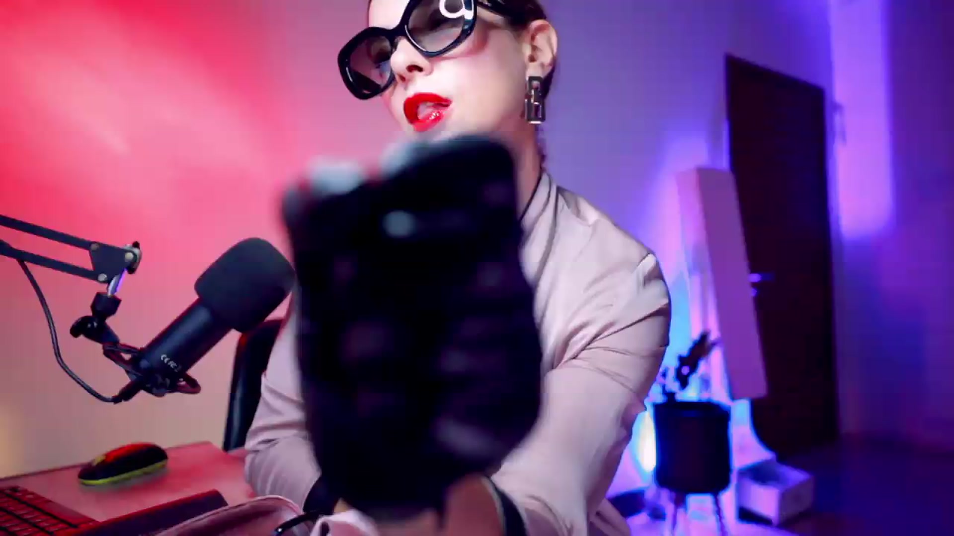AddictsQueen video thumbnail