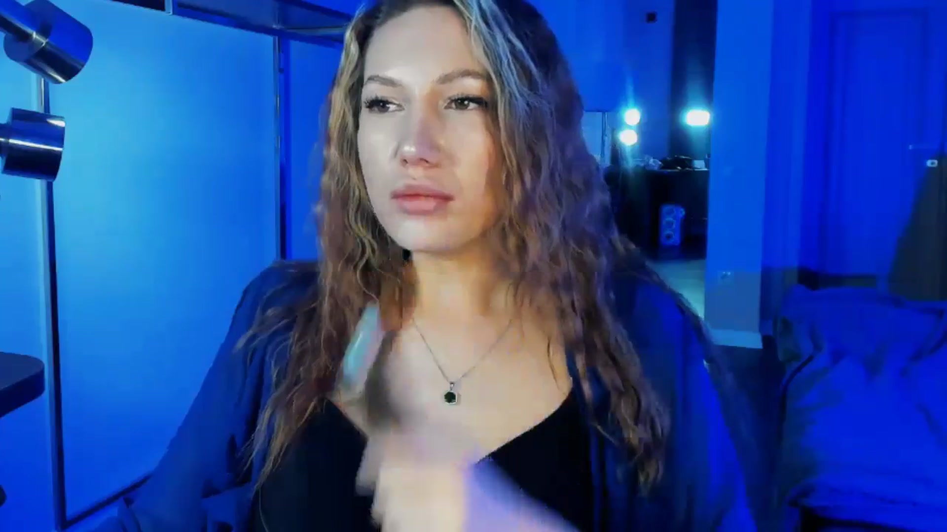 LovelyGin video thumbnail