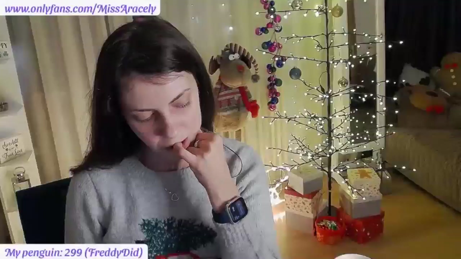 MissAracely video thumbnail