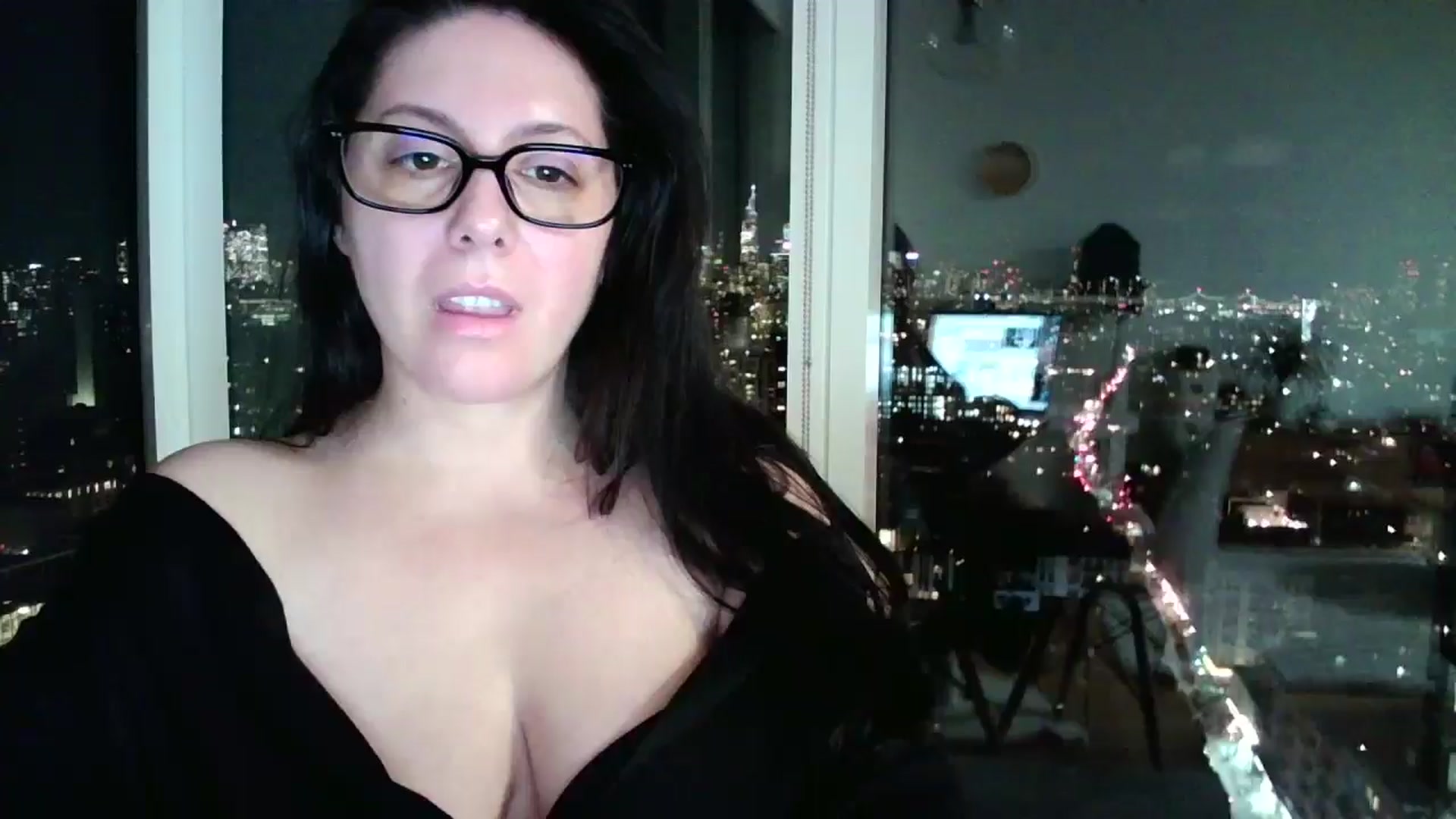 SILKYWOMAN video thumbnail