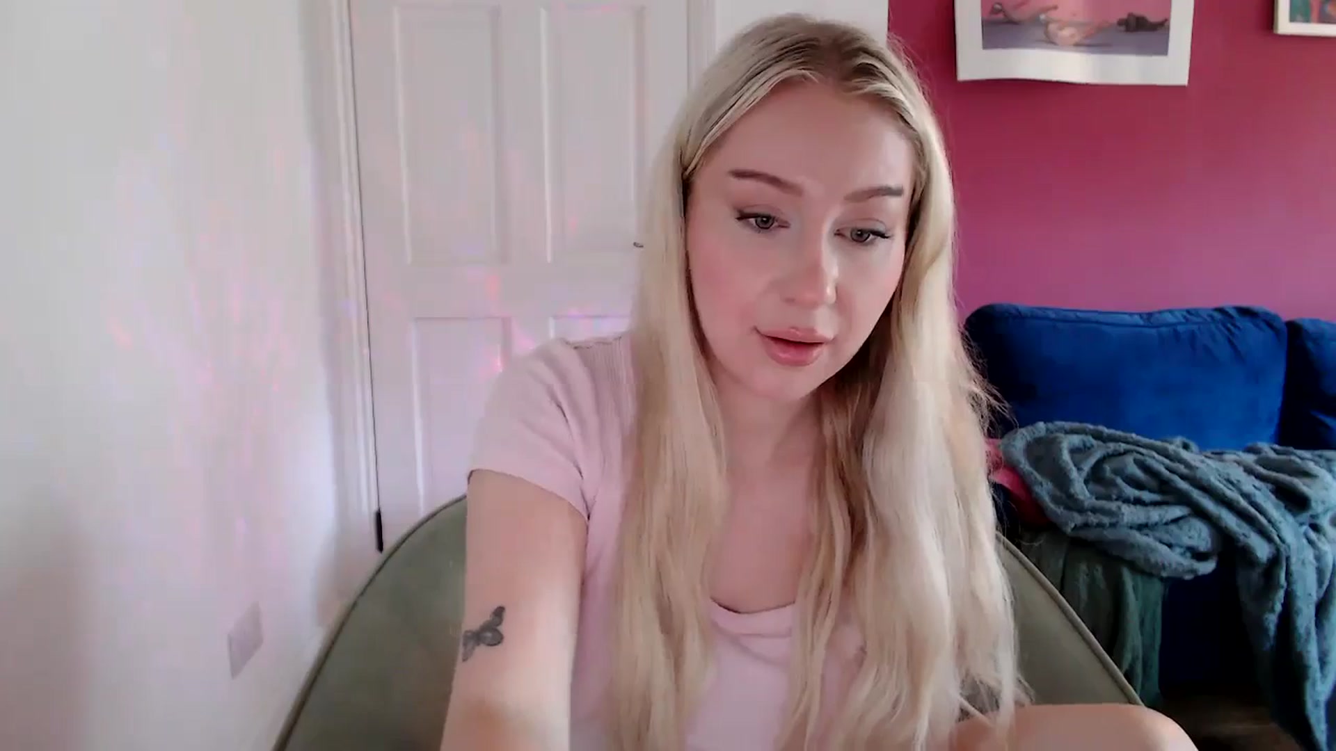 PetiteAvax video thumbnail
