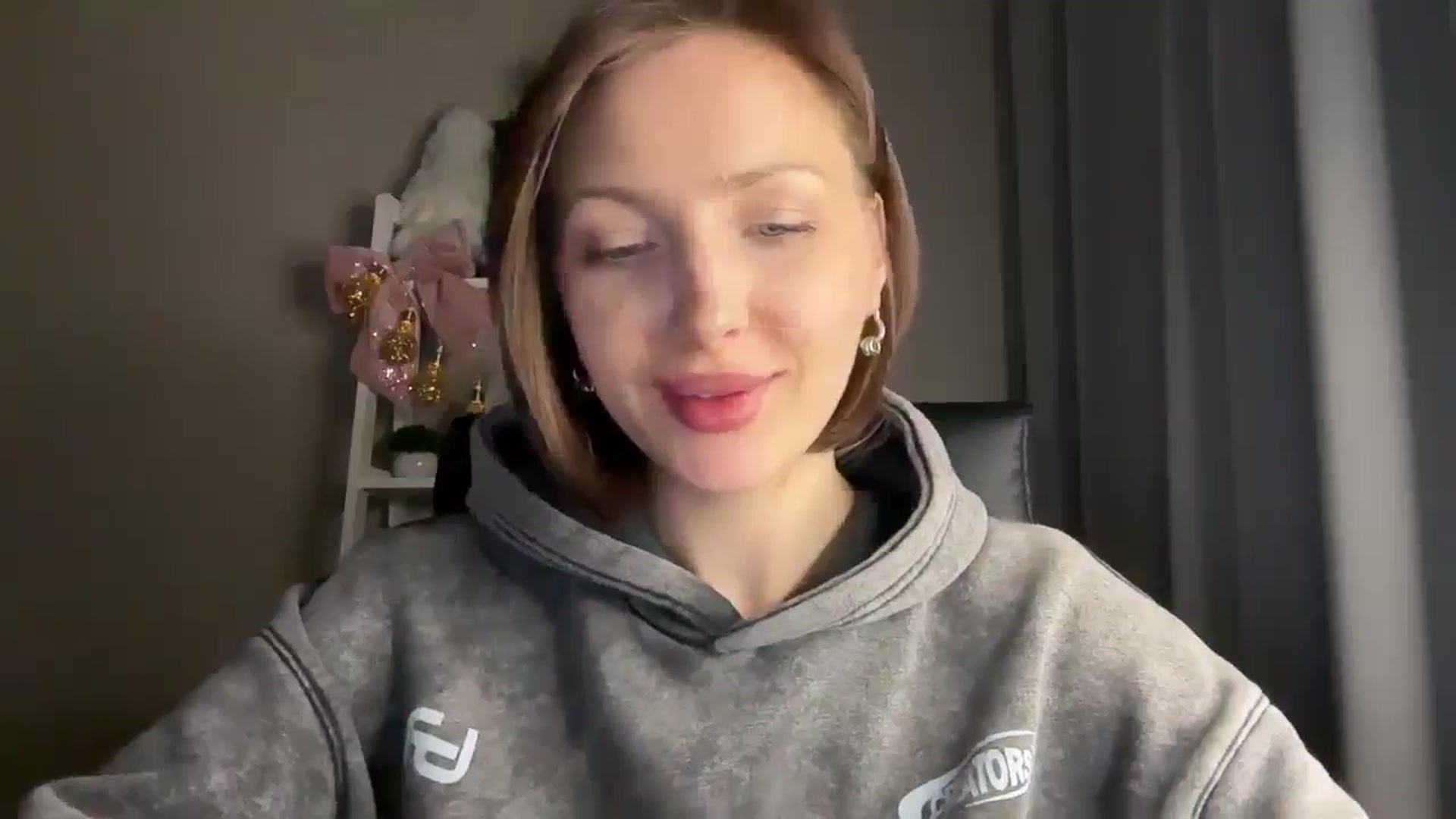 Di_Pearl video thumbnail