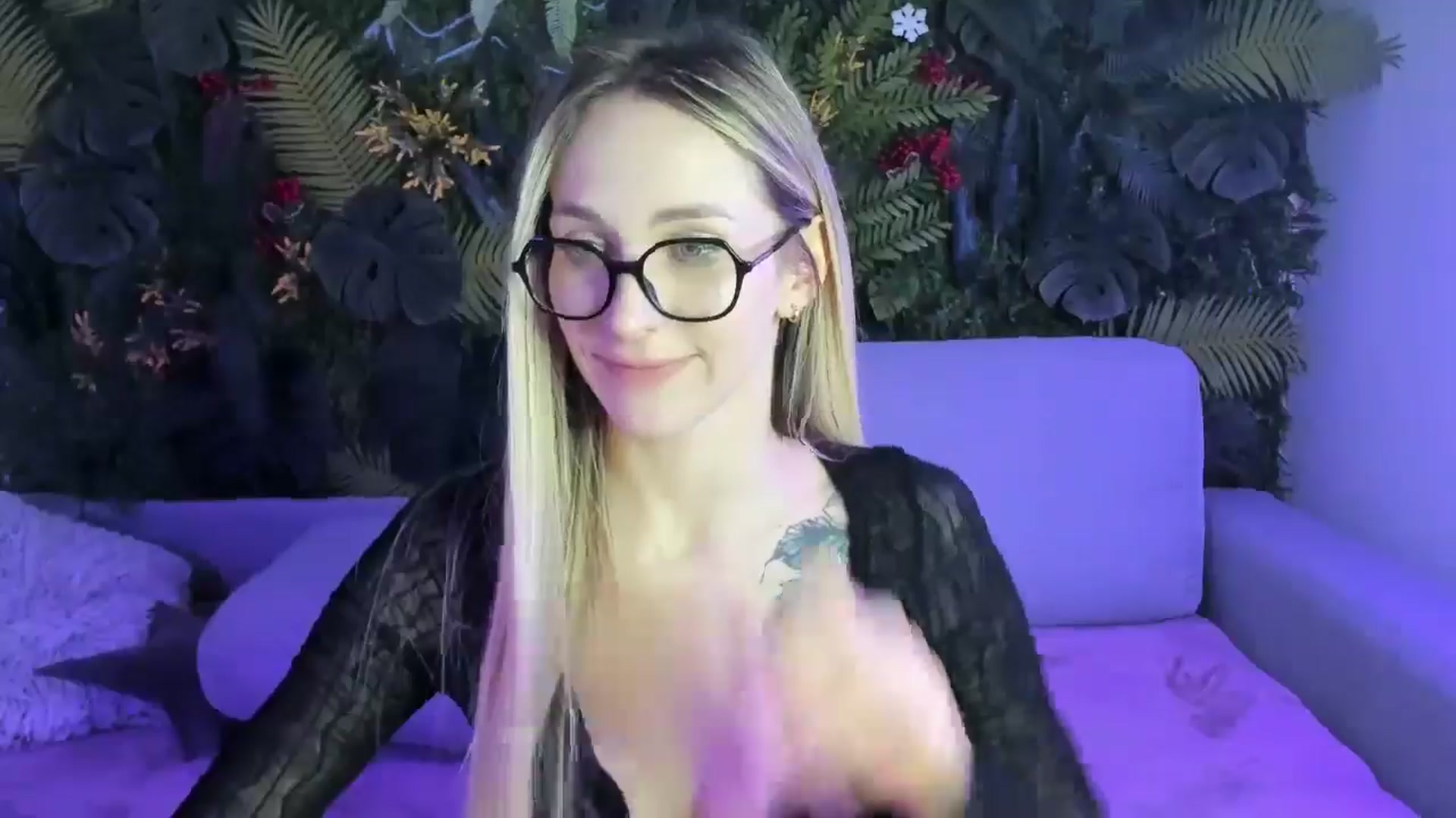 Horny_Blond video thumbnail
