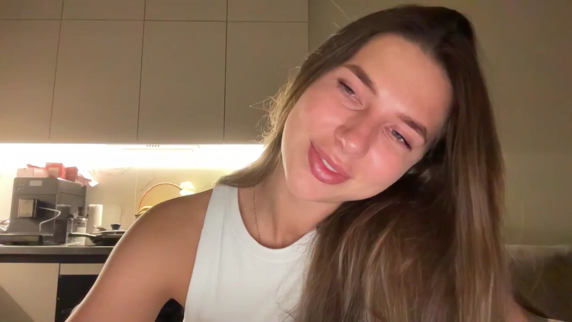 kissfreeze video thumbnail