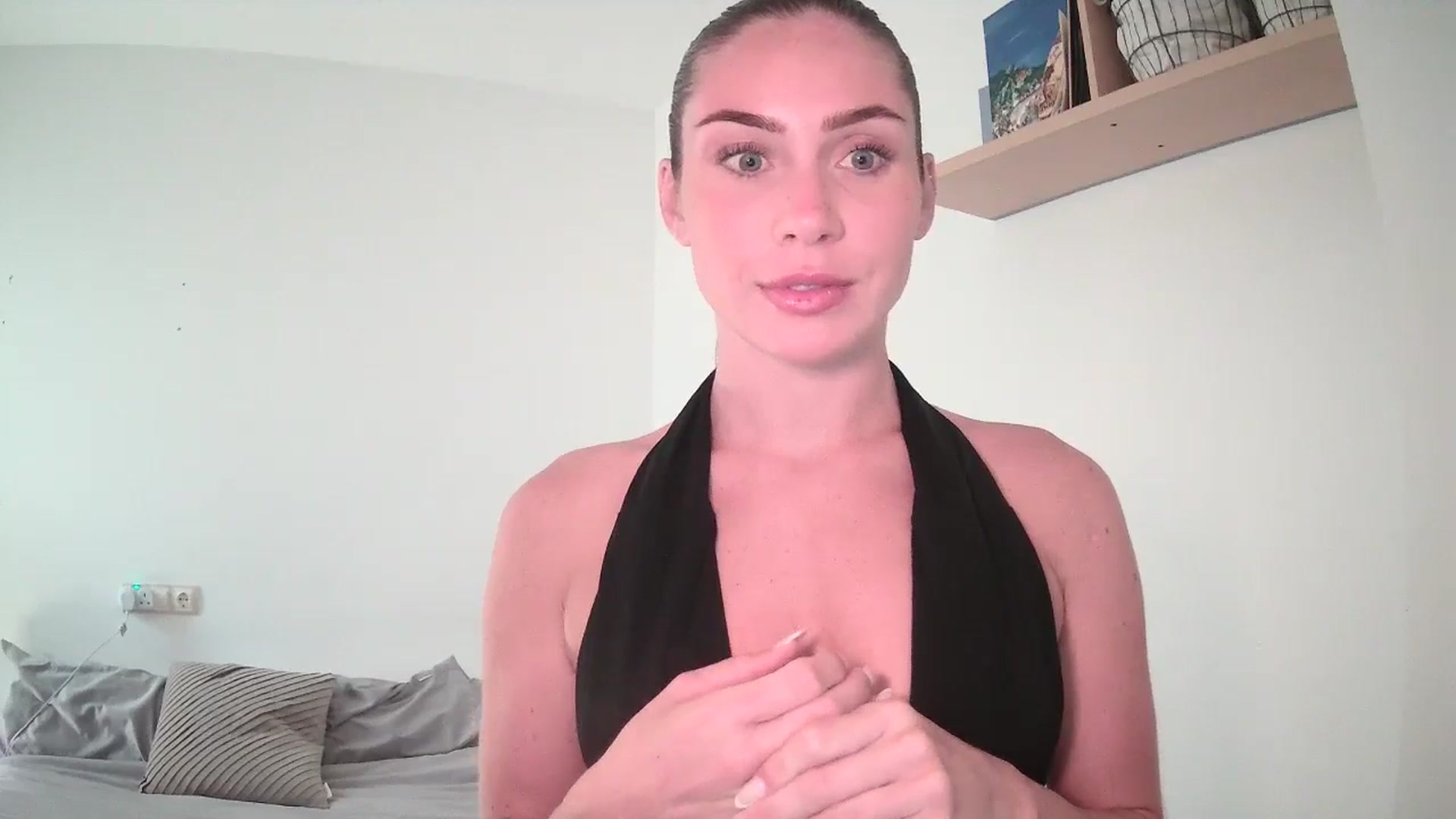 English_Lola video thumbnail