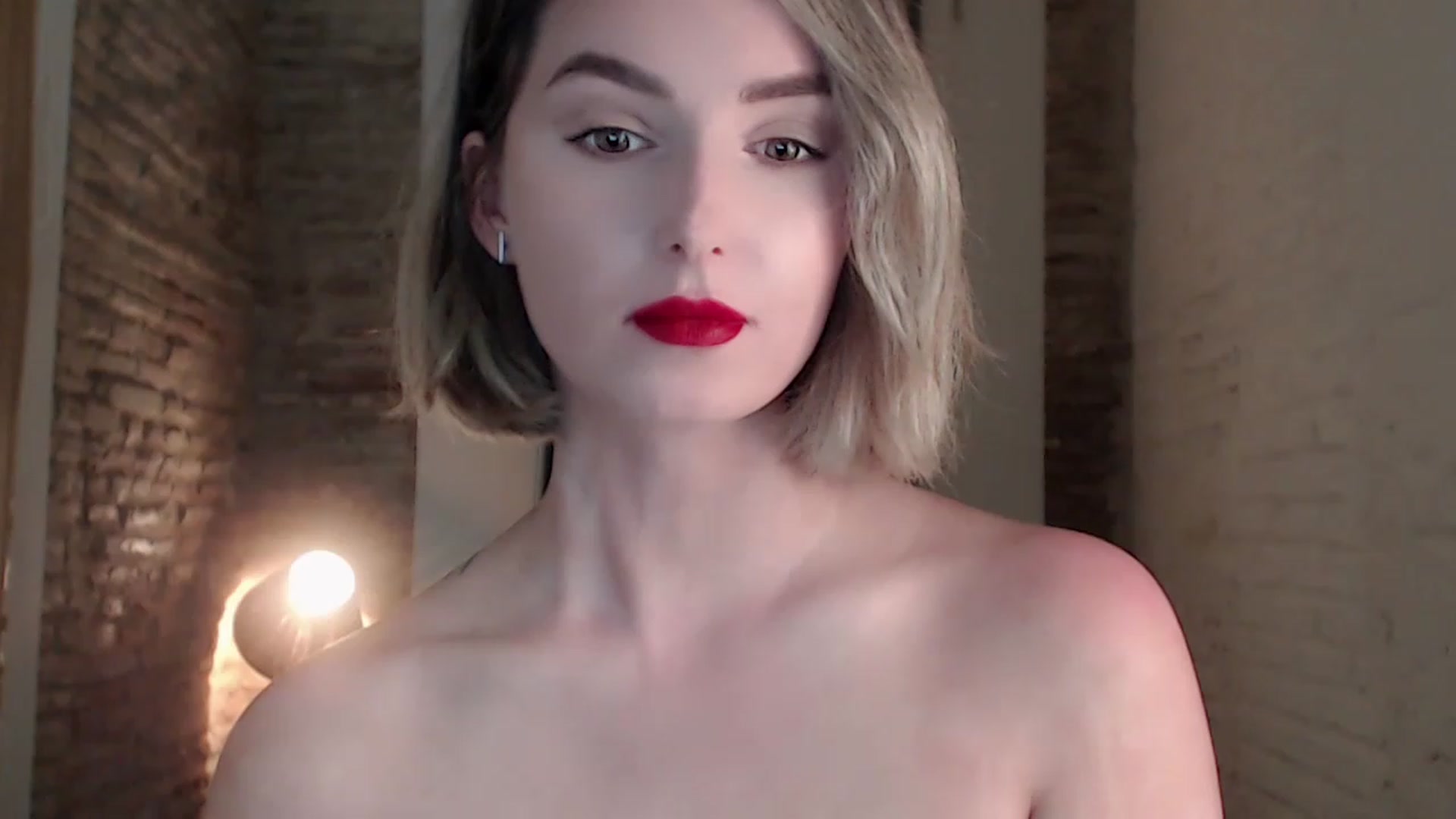 Red_Lips_Girl video thumbnail