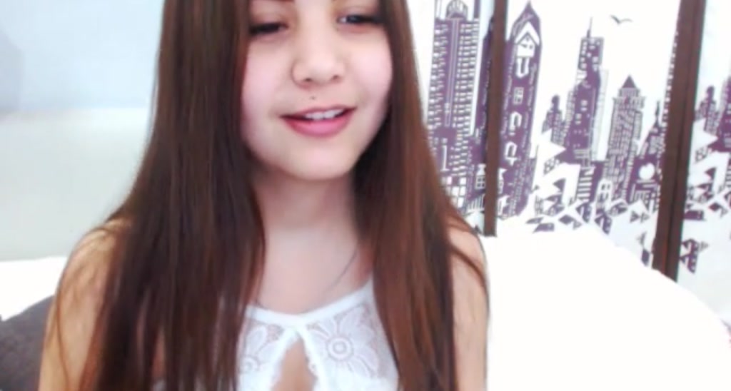 YaseminYui video thumbnail