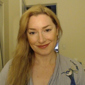 CarlyNextDoor's Avatar