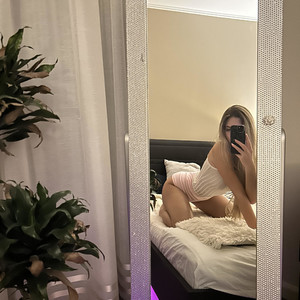 CuteGirl_18's Avatar