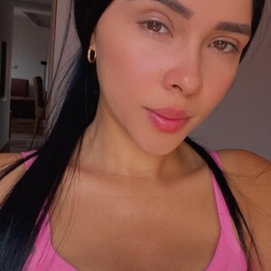julieth_sanzz's Avatar