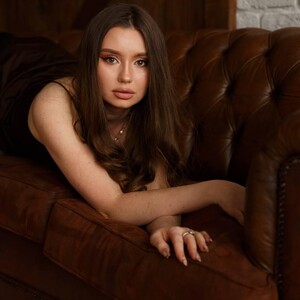 Beatrice_Hoot's Avatar