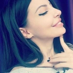 TriciaFox's Avatar