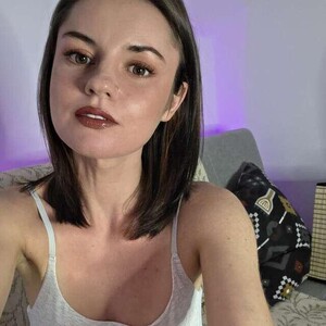 PamelaLogan's Avatar