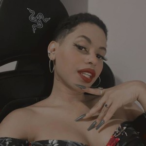 Miss_Mia77's Avatar
