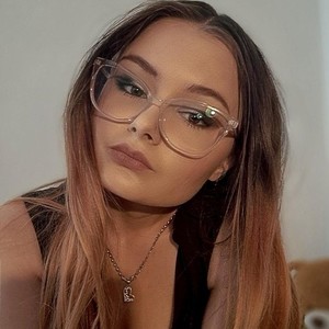 Hazel_Moore18's Avatar