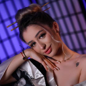 PetiteHailee's Avatar