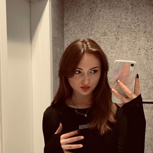 Kellie_Barry's Avatar