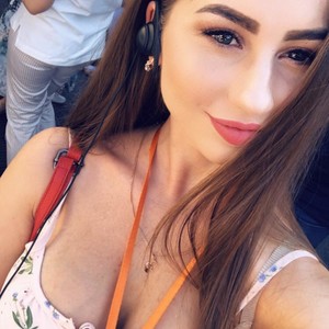 BornToBeYours's Avatar