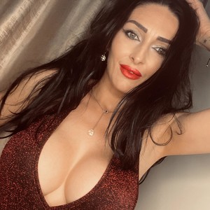 Julia0410's Avatar