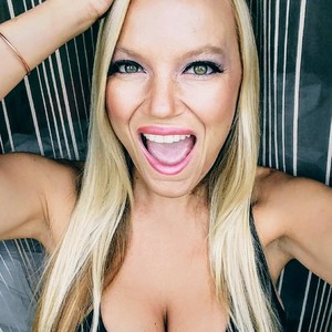 KinkyKatalina's Avatar