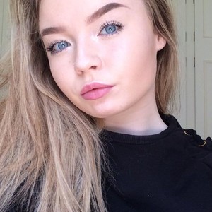AlexiaUKDoll's Avatar