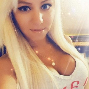 Cherry__Blond's Avatar