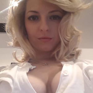 RoseTouch's Avatar