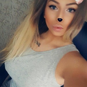 AshleyBlondyy's Avatar