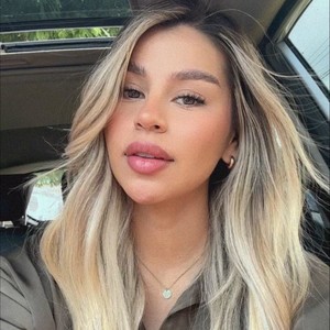 C_a_n_d_y's Avatar