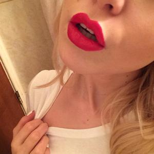 JennyHottt's Avatar