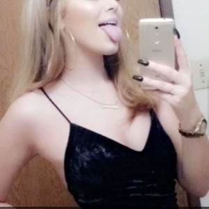 xoxo_bee's Avatar