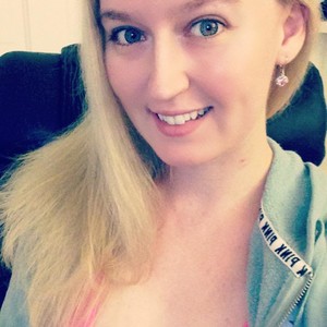 LovelyNikki's Avatar