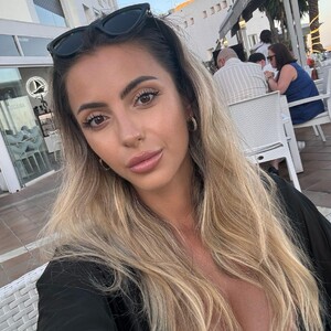 Blonde_Ashley's Avatar