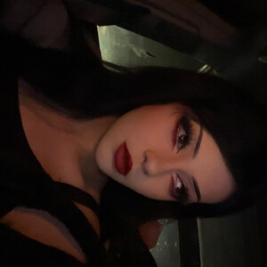 Lillianlazuli's Avatar