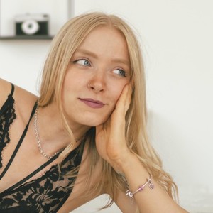 Caly_Carter's Avatar