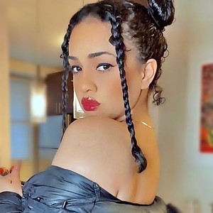 RoseLeBeau's Avatar